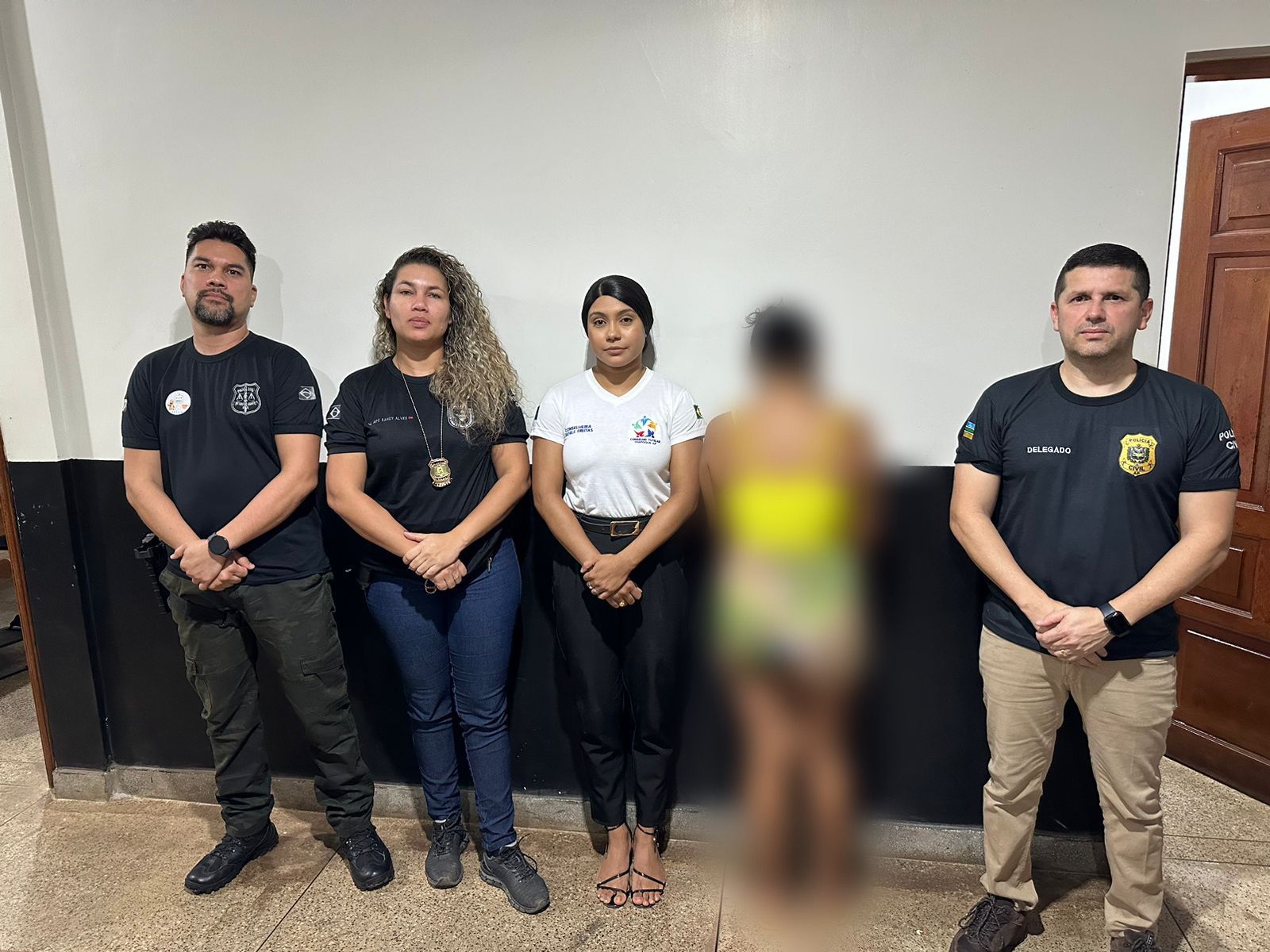 EM OIAPOQUE, POLÍCIA CIVIL PRENDE MULHER EM FLAGRANTE PELA PRÁTICA DOS CRIMES DE ABANDONO DE INCAPAZ E LESÃO CORPORAL